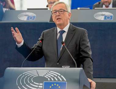 Image:
Jean-Claude Juncker, président de la Commission européenne, tient son discours sur l’état de l’Union 2015 devant le Parlement européen, Strasbourg, le 9 septembre 2015.