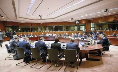 Image:
EU Heads of State or Government discuss the refugee crisis at the European Council, Brussels, 15 October 2015.
© European Union