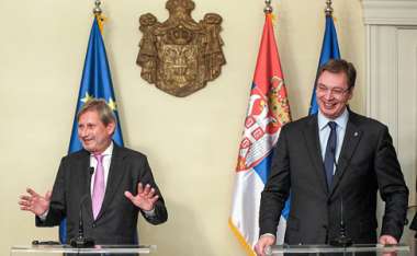 Slika:
Komisar Johannes Hahn in predsednik srbske vlade Aleksandar Vučić na predvečer odprtja prvega poglavja pogajanj o pristopu Srbije, Beograd, 10. decembra 2015.