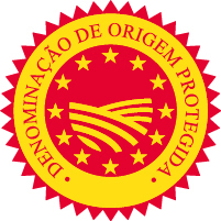 O logótipo «denominação de origem protegida» é um círculo vermelho e amarelo. O meio representa um campo rodeado de 12 estrelas. A menção «denominação de origem protegida» circunda as estrelas. 