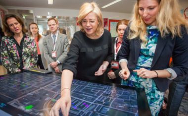 Image: Commissioner Corina Crețu visits the Smart City Experience Lab, Amsterdam, the Netherlands, 22 April 2016. © European Union