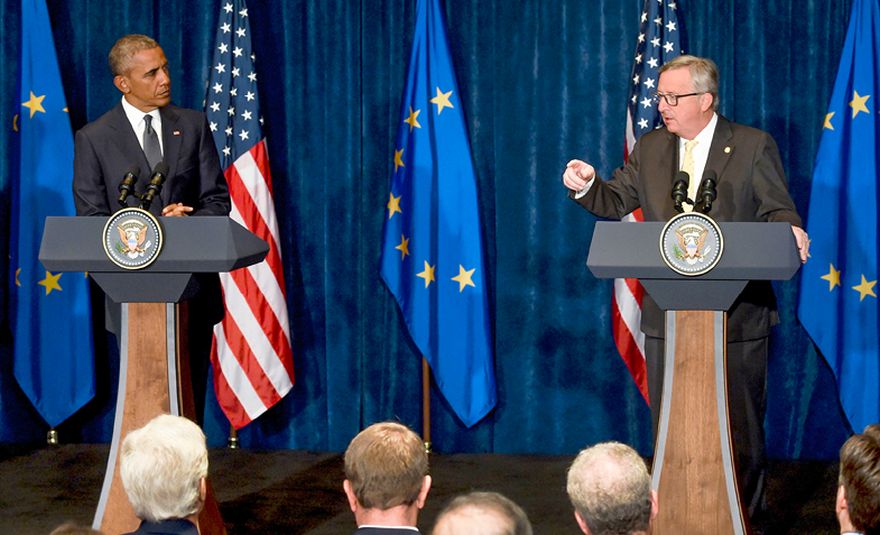 Billede: Barack Obama, USA’s præsident, og Jean-Claude Juncker, formand for Europa-Kommissionen, holder en fælles pressekonference ved NATO-topmødet i Warszawa, Polen, den 8. juli 2016. © Den Europæiske Union
