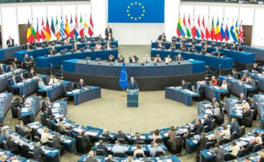 Kuva: Euroopan komission puheenjohtaja Jean-Claude Juncker pitää unionin tilaa käsittelevää puhettaan 14. syyskuuta 2016 Euroopan parlamentissa Strasbourgissa Ranskassa. © Euroopan unioni