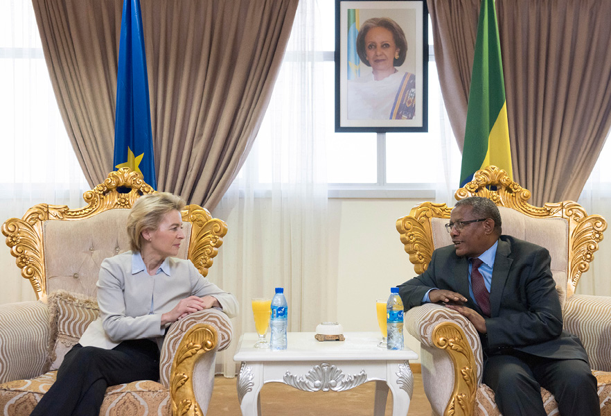 Ursula von der Leyen in gesprek met Gedu Andargachew