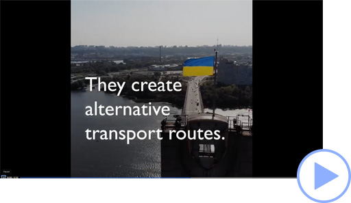 A video explaining the purpose of the EU–Ukraine solidarity lanes: to create alternative transport routes to help Ukraine export its goods.