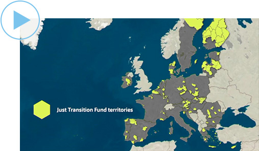 En este vídeo se analiza el objetivo de la UE de alcanzar la neutralidad climática de aquí a 2050 y se destaca la transición a las energías renovables, con el apoyo a las comunidades afectadas a través del Fondo de Transición Justa y la Plataforma de Transición Justa, que permite compartir conocimientos especializados. Hace hincapié en la innovación, el crecimiento sostenible y el reparto equitativo de los beneficios equitativos para un futuro más verde.